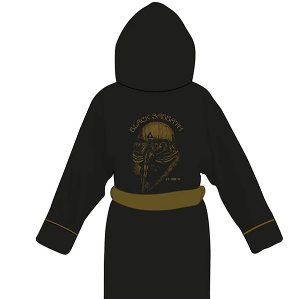 Black Sabbath avengers tour US’ 78 black house robe
